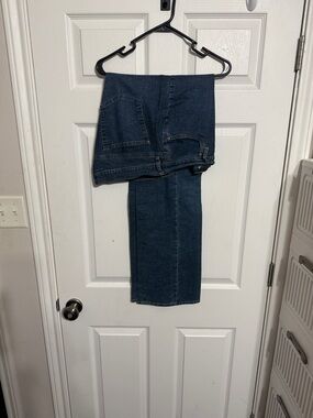 Old Navy Straight-Leg Jeans in Dark Indigo